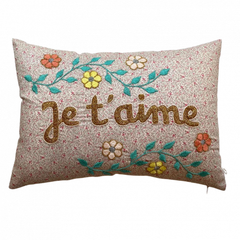 Embroidered cushion Je t'aime