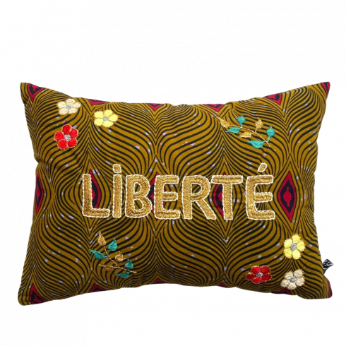 Coussin brodé LIBERTE