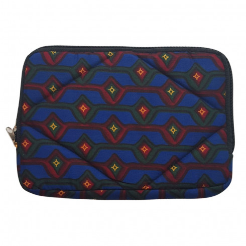 Padded protective pouch M