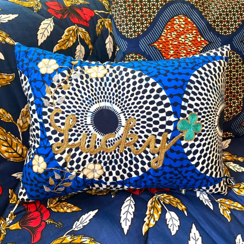 Embroidered wax cushion LUCKY