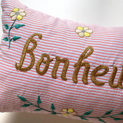 Embroidered cushion BONHEUR