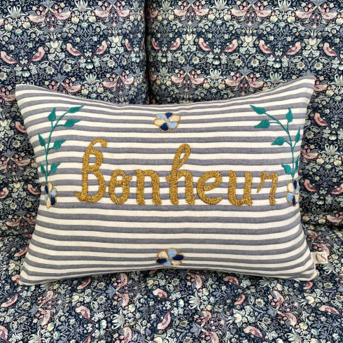 copy of Embroidered cushion BONHEUR