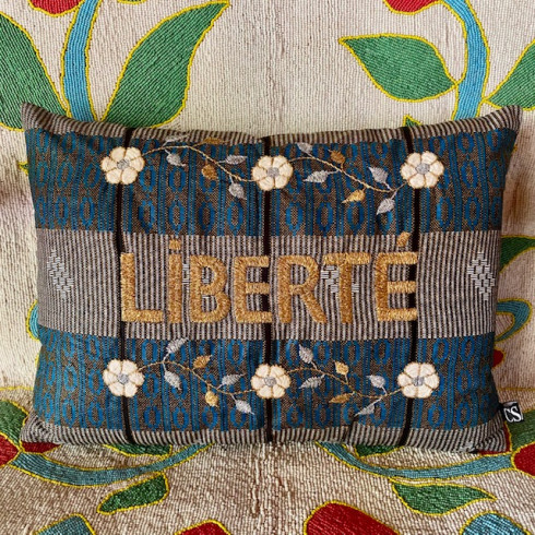 Embroidered cushion LIBERTÉ