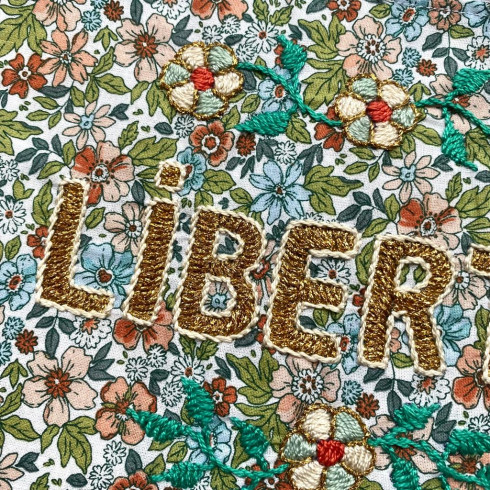 Embroidered pouch MM Liberty