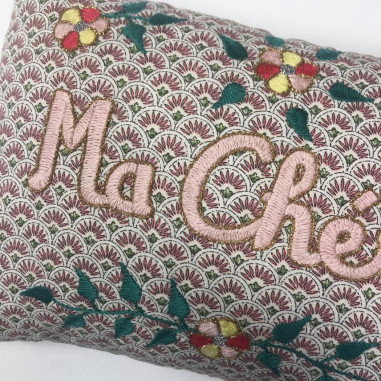 Embroidered cushion Ma chérie